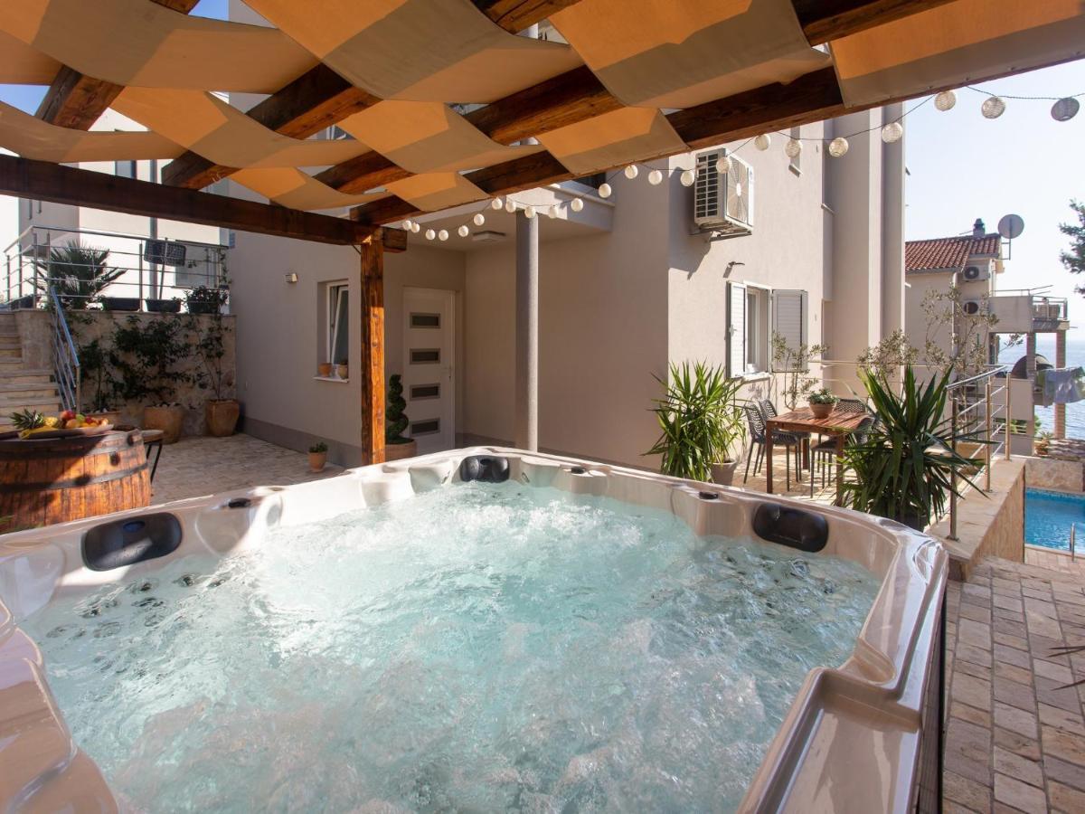 Apartments Aqua 特罗吉尔 外观 照片