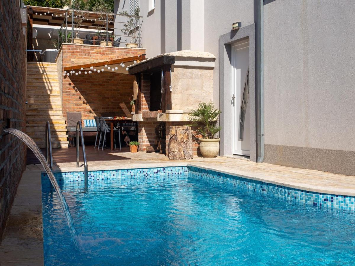 Apartments Aqua 特罗吉尔 外观 照片